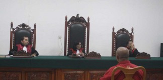 Pakai Gelar Palsu Mantan Rektor Univ PGR Divonis Percobaan