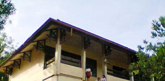 Ngeri…Gedung SD Negeri 76 Empaong Terancam Ambruk