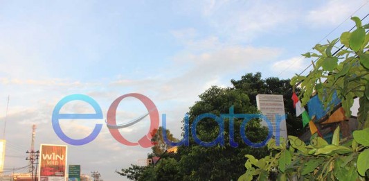 Parah, Iklan Rokok Terpajang di Depan Sekolah