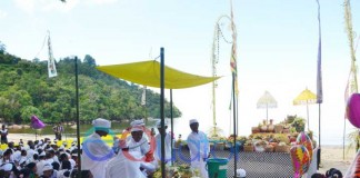 Gelar Melasti Sucikan Diri