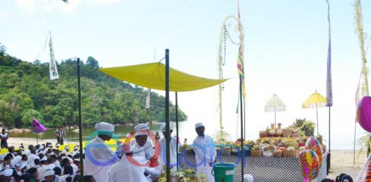 Gelar Melasti Sucikan Diri