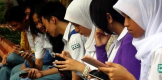 Adiksi Gadget dan Jam Wajib Belajar Siswa