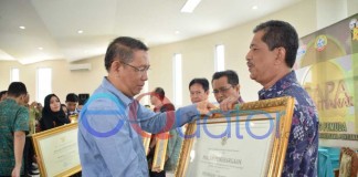 36 Sekolah di Pontianak Terima Penghargaan IIUN 2015