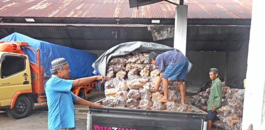 Berawal dari Kuli Sekarang Menjadi Pengusaha Sukses