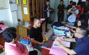 Mantan Kepala Asuransi Ditahan