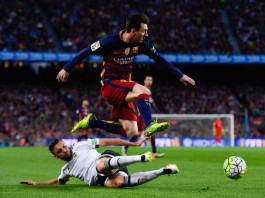 Ironis, Gol ke 500 Messi, Barca Terpuruk