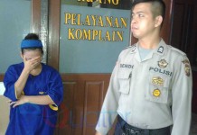 Perempuan Hamil Gadai Motor Teman Demi Ayahnya