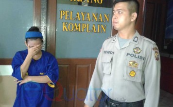 Perempuan Hamil Gadai Motor Teman Demi Ayahnya