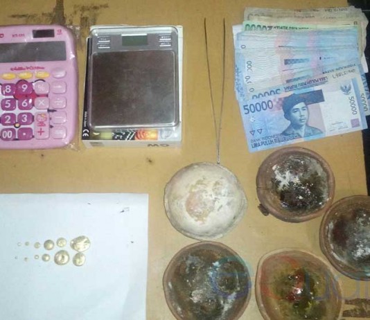 Ditangkap Saat Masak Emas