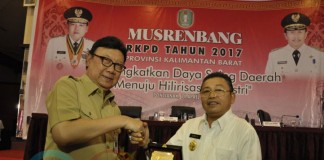 Gubernur Ungkap Sekda Diperiksa, Disangkal Kejati