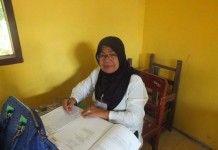 Yang Sepuh Yang Tetap Bersemangat Mengejar Ijazah Setara SMA