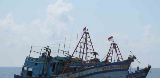 Curi Ikan Berbendera Merah Putih, Kapal Vietnam Dikawal ke Stasiun PSDKP