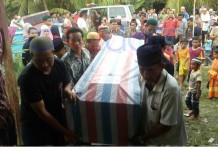 Jenazah Uray Winja Tiba di Rumah Duka