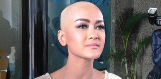 JULIA PEREZ -Makin Seksi ala Berbie