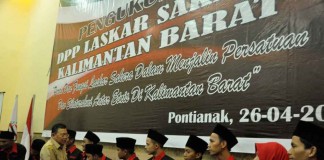 Laskar Sakera Kalbar Dikukuhkan, Pesan Cornelis, Jangan Berkelahi Kayak Dulu