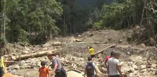 Riam Batu Diterjang Longsor