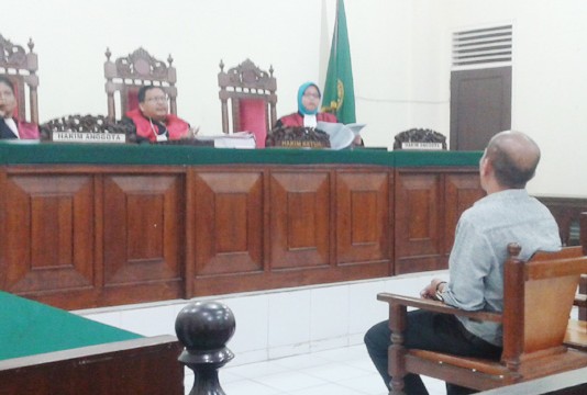 Vonis Politik pun Jatuh ke Candi