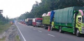 Overload, 58 Truk Harus Turunkan Barang