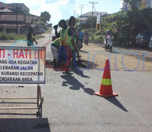 Tambal Sulam Hambur Uang