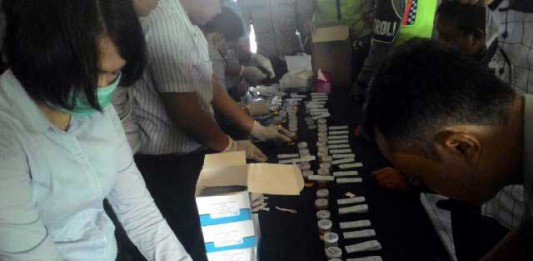 145 Polisi Sekadau Dites Urine