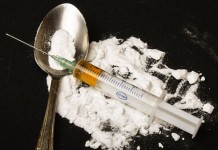 Ibu Rumah Tangga Pakai dan Jual Sabu