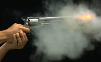 Melawan Saat Ditangkap, Teguh Ditembak