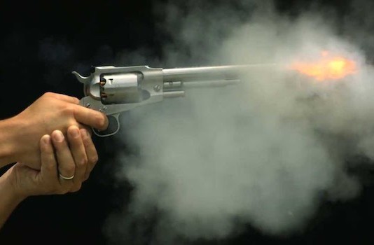 Penembakan Warnai Voting di California