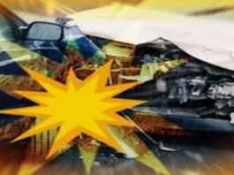 Mobil Pengangkut Logistik Pemilu Alami Kecelakaan di Bodok