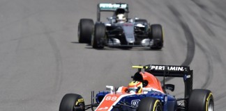 Rosberg Dominan, Rio Out