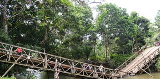 Pemkab Sintang Didesak Perbaiki Jembatan Bailey