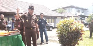 Kejari Musnahkan Sabu