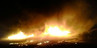 Tumpukan Pipa Proyek Air Bersih Terbakar