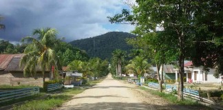 Belum Tersentuh Layanan Listrik, Sering Dilanda Banjir
