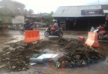 PDAM Benahi Penyumbatan Pipa