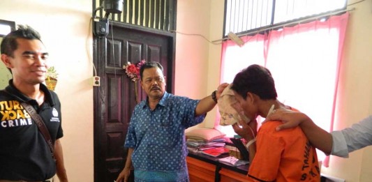 Nonton DJ Seksi, Balita Dicabuli