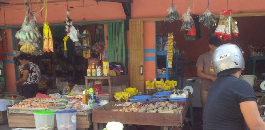 Jelang Ramadan di Kota Putussibau, Harga Sembako Melambung, Warga Mengeluh