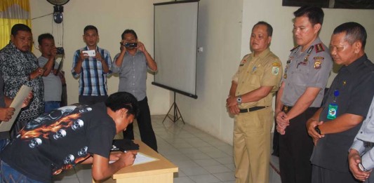 Sempat Ditangkap Polisi, Pakai Baju ISIS