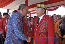 Gubernur Cornelis Tegur Pemkot