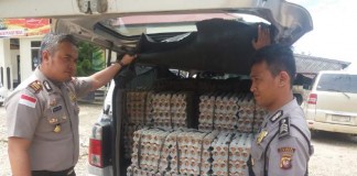 Bawa Wortel dan Telur, Dua Mobil Malaysia Ditangkap