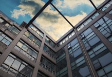 Di Setiap Kampus Ada Bangunan Mangkraknya