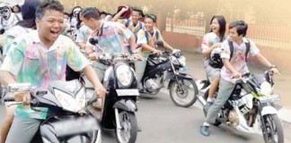 Hari Ini, Pengumuman Hasil UN SMA Sederajat Awas! Siswa Konvoi Langsung Ditilang