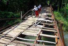 Ironi 57 Tahun Peringatan Hari Pendidikan Nasional