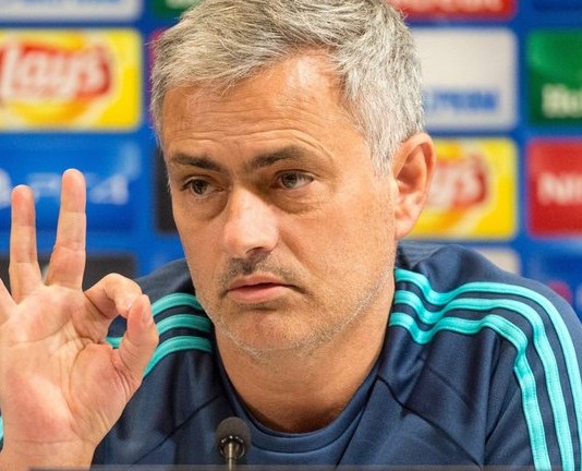 Kontrak Mourinho Tiga Kali Lipat dari Van Gaal