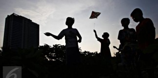 Ada Main Layangan, Lapor Satpol PP