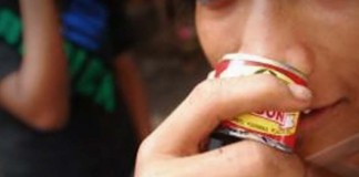 Mabuk Lem 4 Bocah Ditangkap