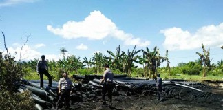 Pipa PT Karya Dulur Sarogan Dibakar