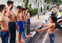 Sok Preman, Bocah SD Dihukum Polisi Nyanyi Lagu Indonesia Raya