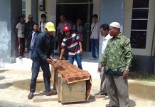 BPMPD Kubu Raya Dibawakan Peti Mati