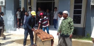 BPMPD Kubu Raya Dibawakan Peti Mati
