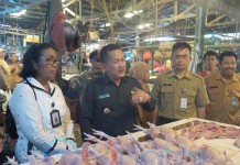 Jelang Idul Fitri 1437 Hijriah, Stok Daging Ayam Kubu Raya Aman